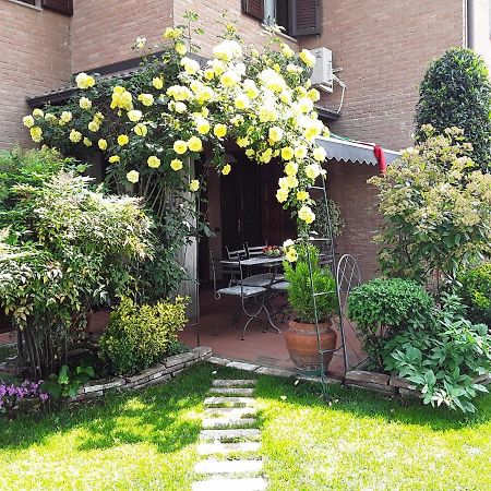 B&B La Rosa Gialla Maranello Exterior photo